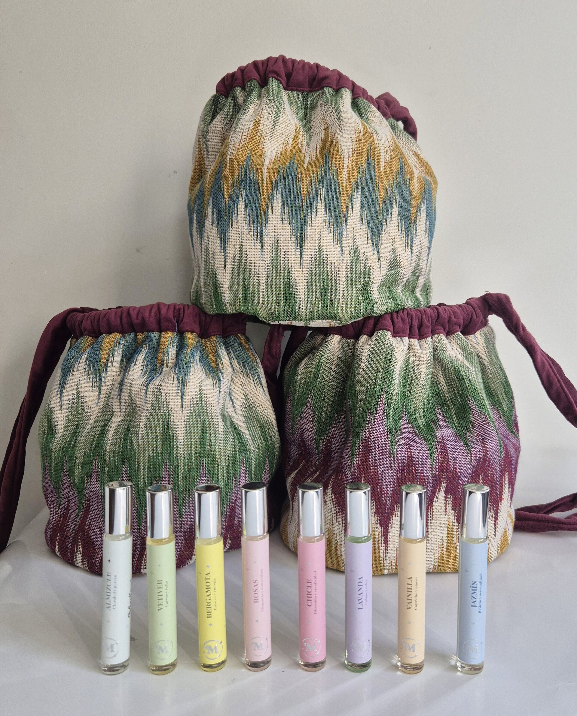 Aromas en Movimiento Color Berenjena - 5